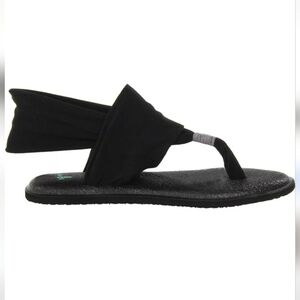 SANUK Women's Black Yoga Strappy Comfy Sandals size 10